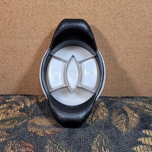 Retired Pampered Chef Mango Wedger Slicer Cutter W/ Blade Cover #3